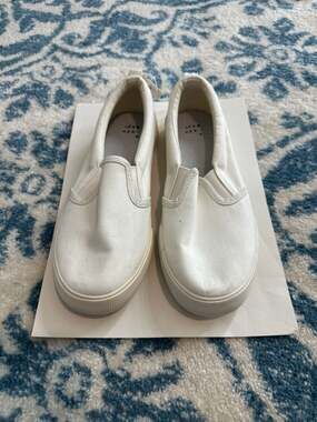 A New Day Women's Millie Twin Gore Canvas Slip-On Sneakers - Off White 7W